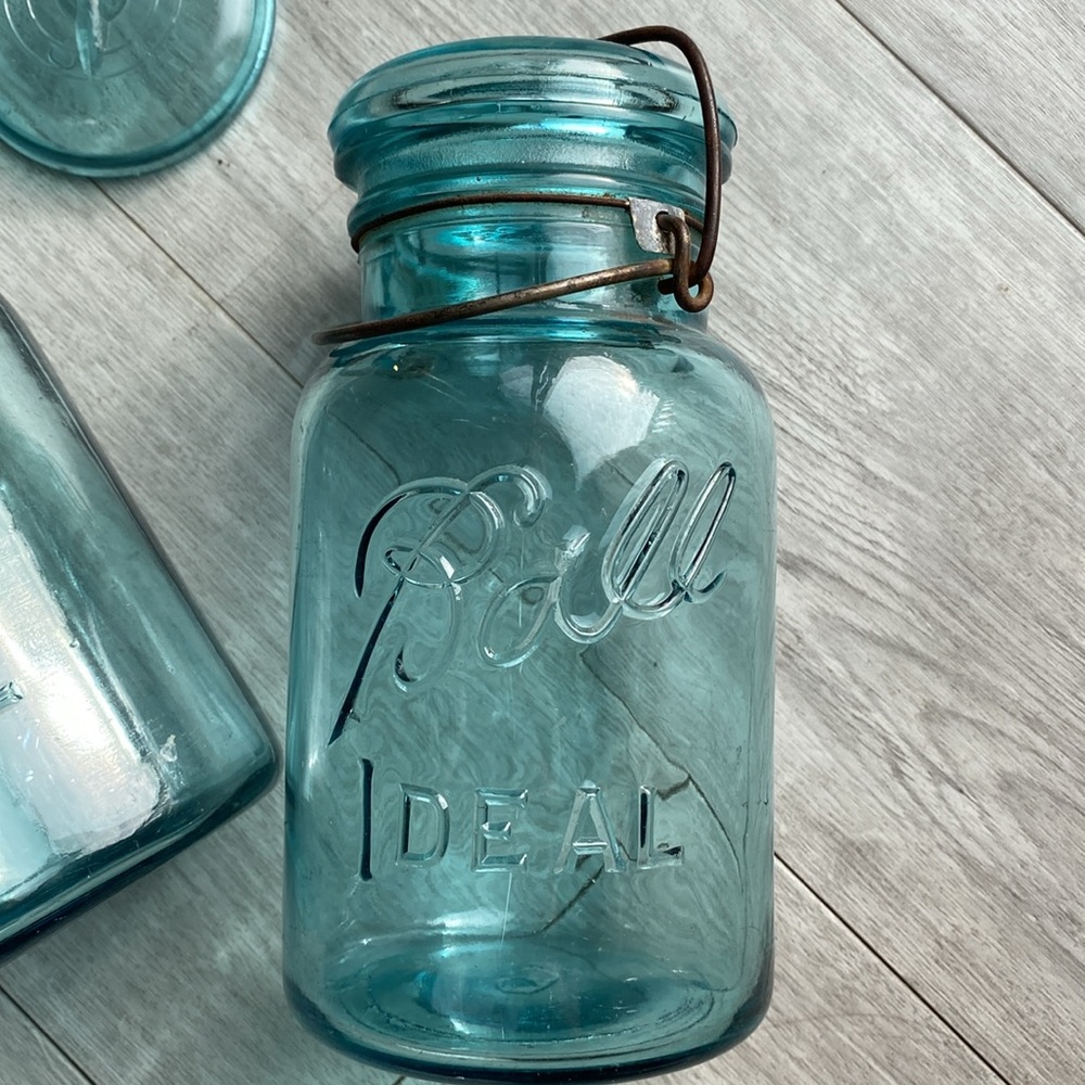 Vintage Ball Ideal glass jars - Picture 2 of 6